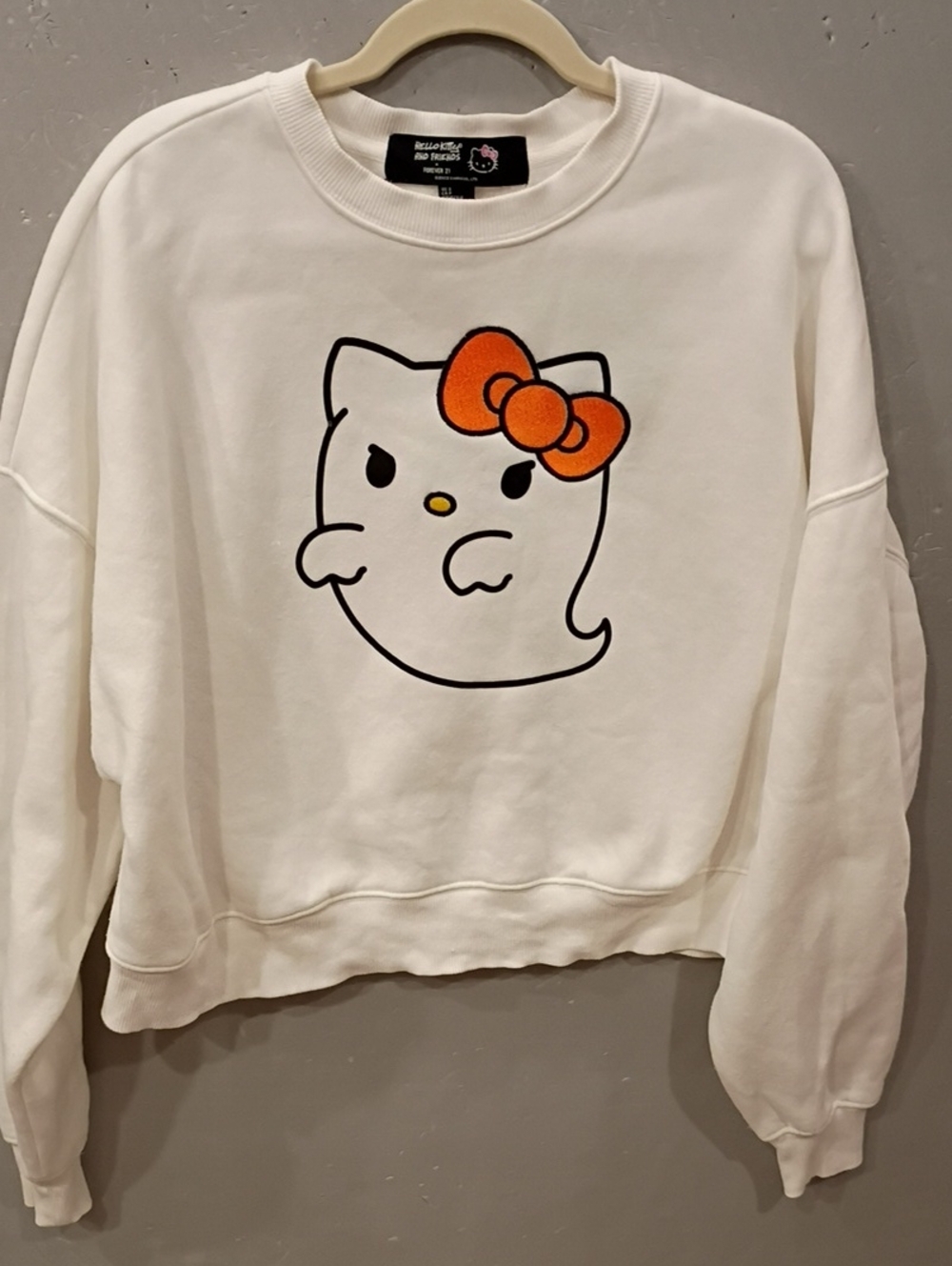 Hello Kitty Forever 21 Colab Crewneck Sweatshirt with Orange Bowh Halloween